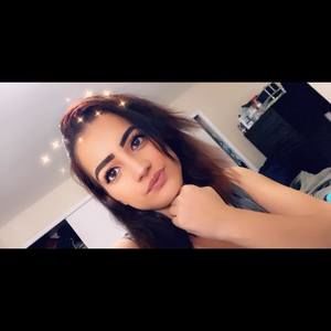 Meet your Posher, Yael